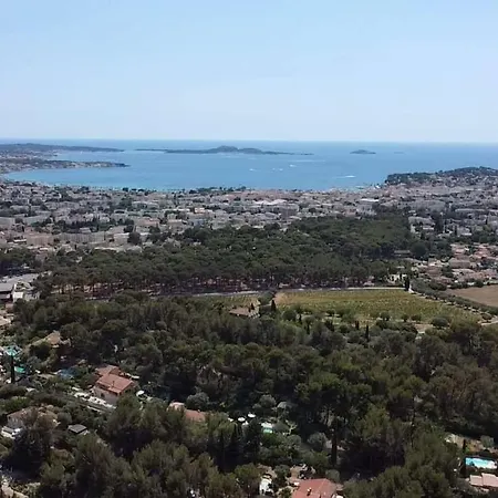 مكان تخييم Mas De Pierredon