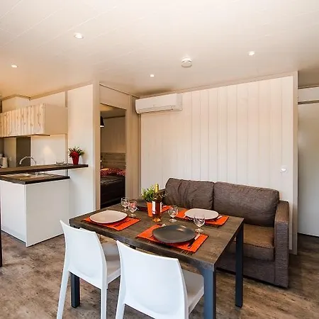 Mas De Pierredon 캠프장