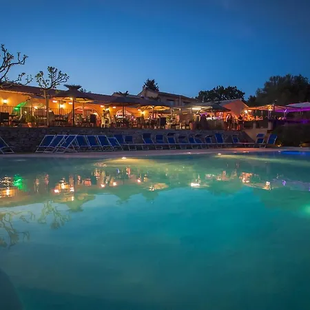 Mas De Pierredon Camping