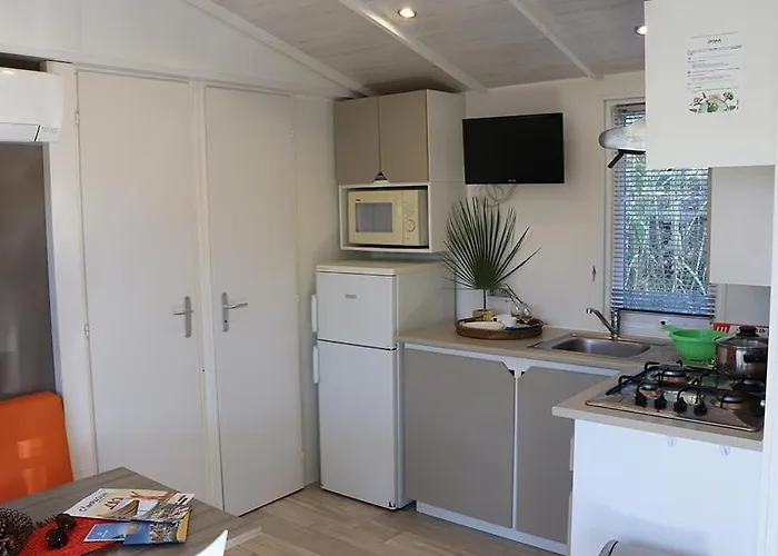 Camping Mas De Pierredon Sanary-sur-Mer