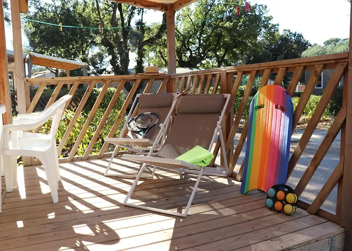 Camping Mas De Pierredon 4*