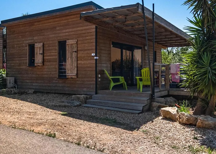 مكان تخييم Mas De Pierredon ساناري سور مير